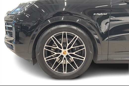 Porsche Cayenne vaihtoauto