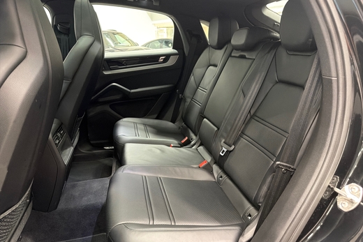 Porsche Cayenne vaihtoauto