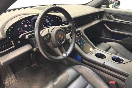 Porsche Taycan vaihtoauto