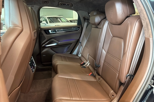 Porsche Cayenne vaihtoauto
