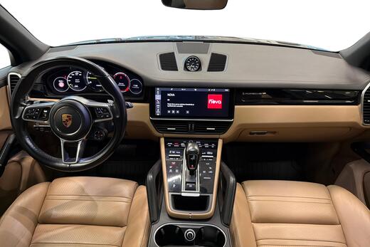 Porsche Cayenne vaihtoauto