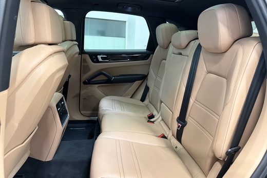 Porsche Cayenne vaihtoauto