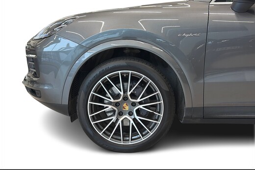 Porsche Cayenne vaihtoauto