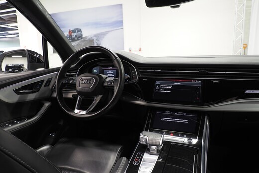 Audi Q7 vaihtoauto