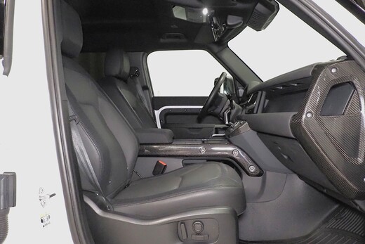 Land Rover Defender vaihtoauto