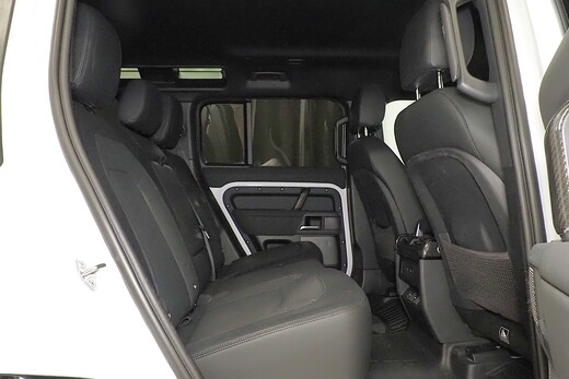Land Rover Defender vaihtoauto