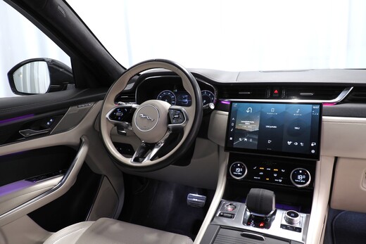 Jaguar F-PACE vaihtoauto