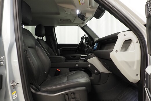 Land Rover Defender vaihtoauto