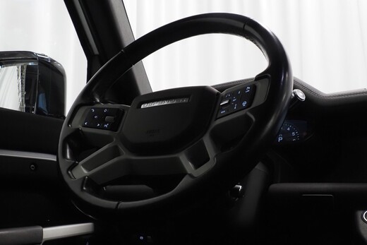 Land Rover Defender vaihtoauto