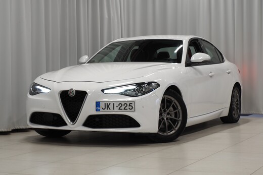 Alfa Romeo Giulia vaihtoauto