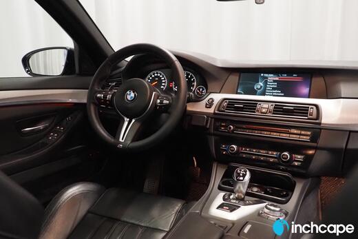 BMW M5 vaihtoauto