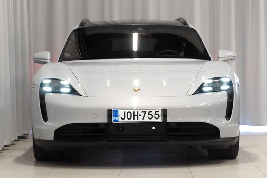 Porsche Taycan vaihtoauto