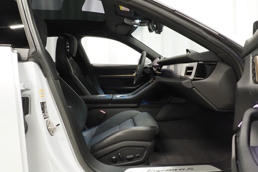 Porsche Taycan vaihtoauto