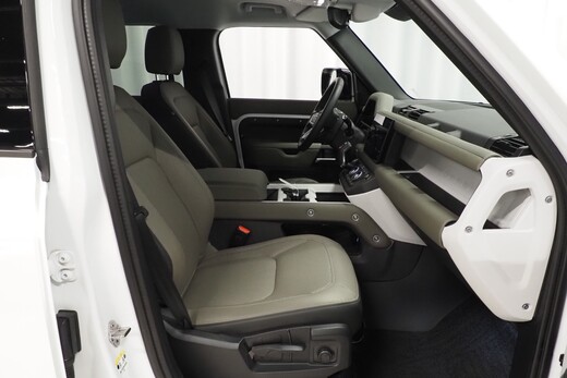 Land Rover Defender vaihtoauto