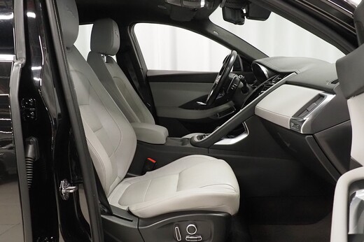 Jaguar E-PACE vaihtoauto
