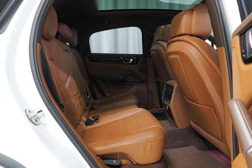 Porsche Cayenne vaihtoauto