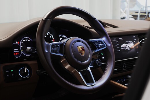 Porsche Cayenne vaihtoauto