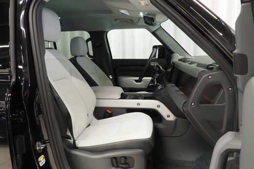 Land Rover Defender vaihtoauto