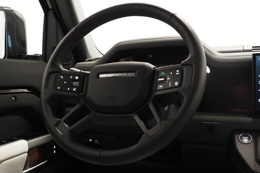 Land Rover Defender vaihtoauto
