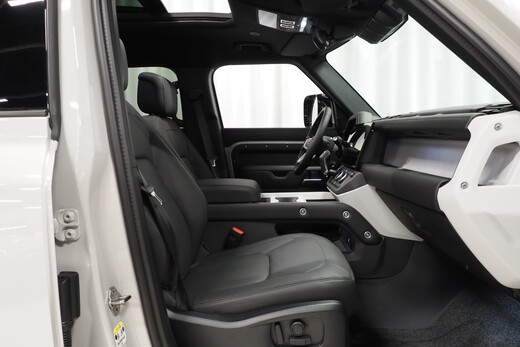 Land Rover Defender vaihtoauto