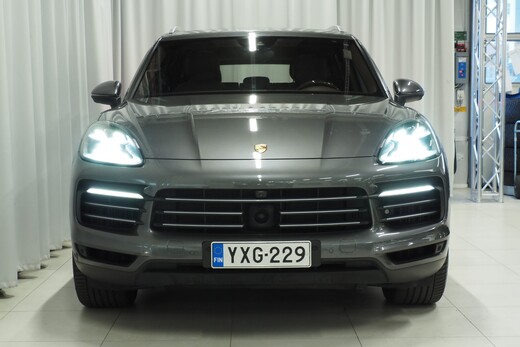 Porsche Cayenne vaihtoauto