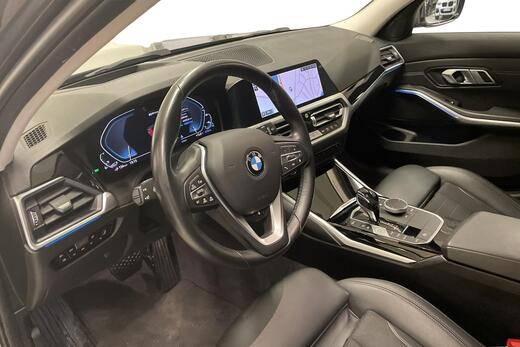BMW 330 vaihtoauto