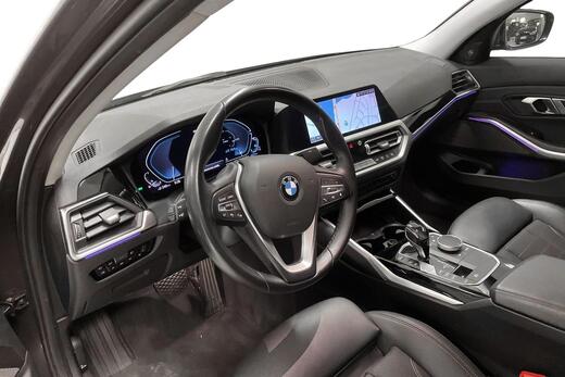 BMW 330 vaihtoauto