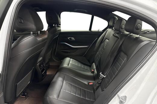 BMW 330 vaihtoauto