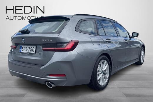 BMW 330 vaihtoauto