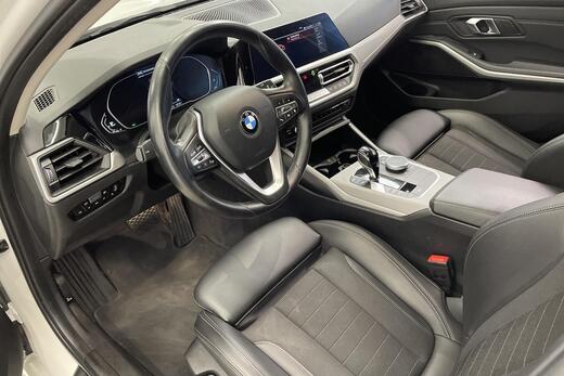 BMW 320 vaihtoauto