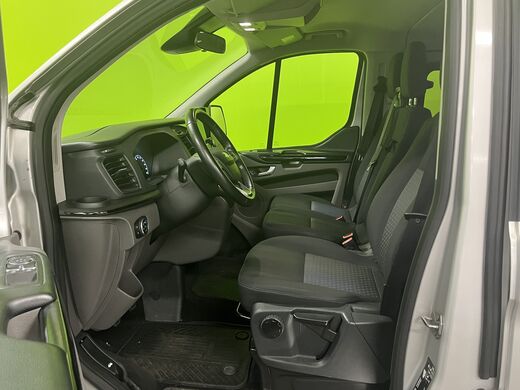 Ford Tourneo Custom vaihtoauto