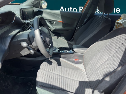 Peugeot e-2008 vaihtoauto