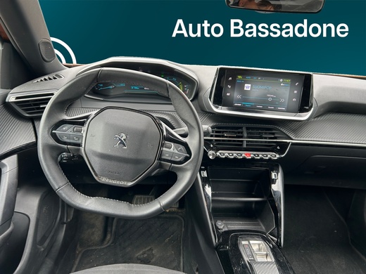 Peugeot e-2008 vaihtoauto