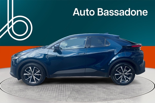 Toyota C-HR vaihtoauto
