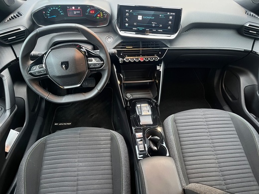 Peugeot e-2008 vaihtoauto