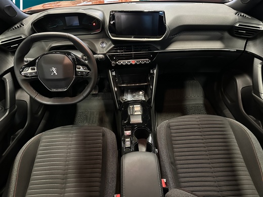 Peugeot e-2008 vaihtoauto
