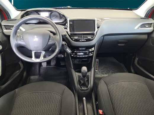 Peugeot 208 vaihtoauto