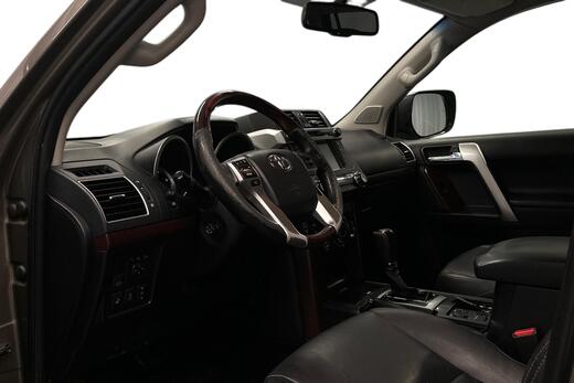 Toyota Land Cruiser vaihtoauto