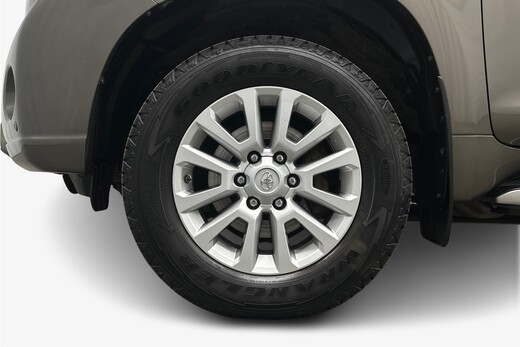 Toyota Land Cruiser vaihtoauto