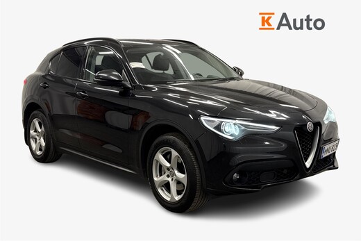 Alfa Romeo Stelvio vaihtoauto