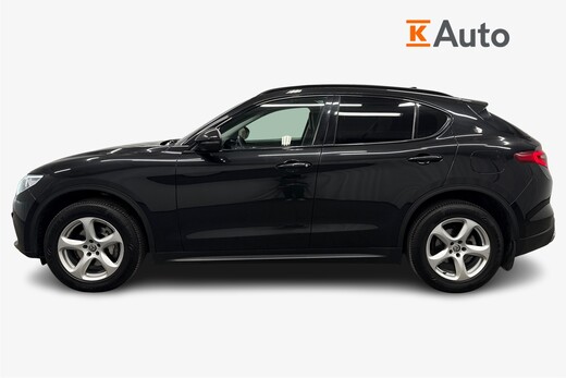 Alfa Romeo Stelvio vaihtoauto