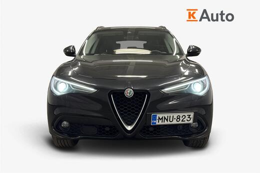 Alfa Romeo Stelvio vaihtoauto