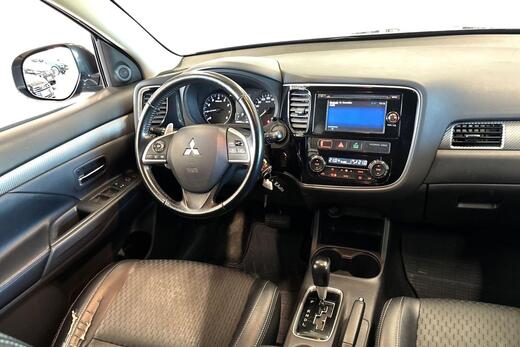 Mitsubishi Outlander vaihtoauto