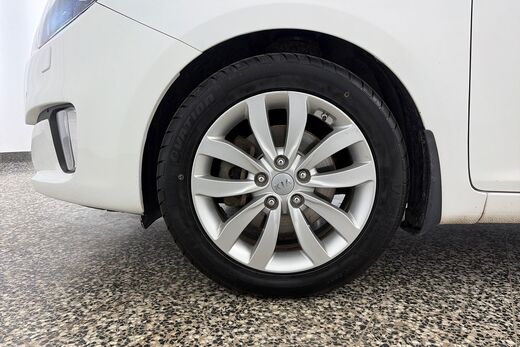 Kia Carens vaihtoauto