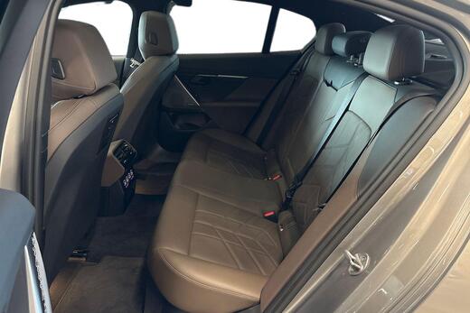 BMW i5 vaihtoauto
