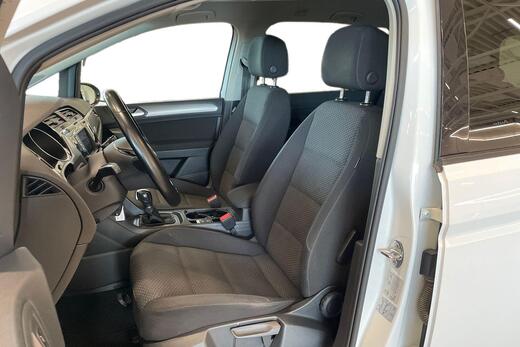 Volkswagen Touran vaihtoauto
