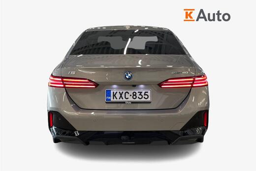 BMW i5 vaihtoauto