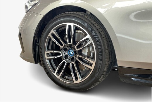 BMW i5 vaihtoauto