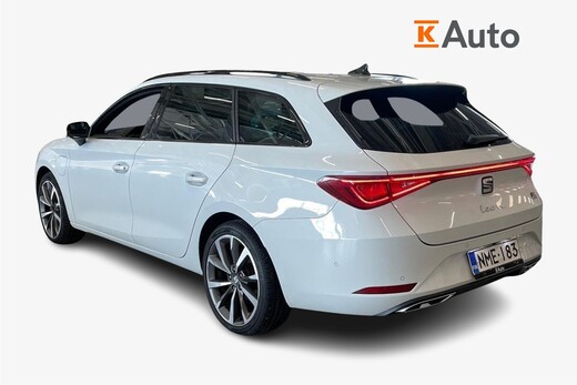 SEAT Leon Sportstourer vaihtoauto