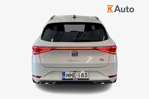 SEAT Leon Sportstourer vaihtoauto